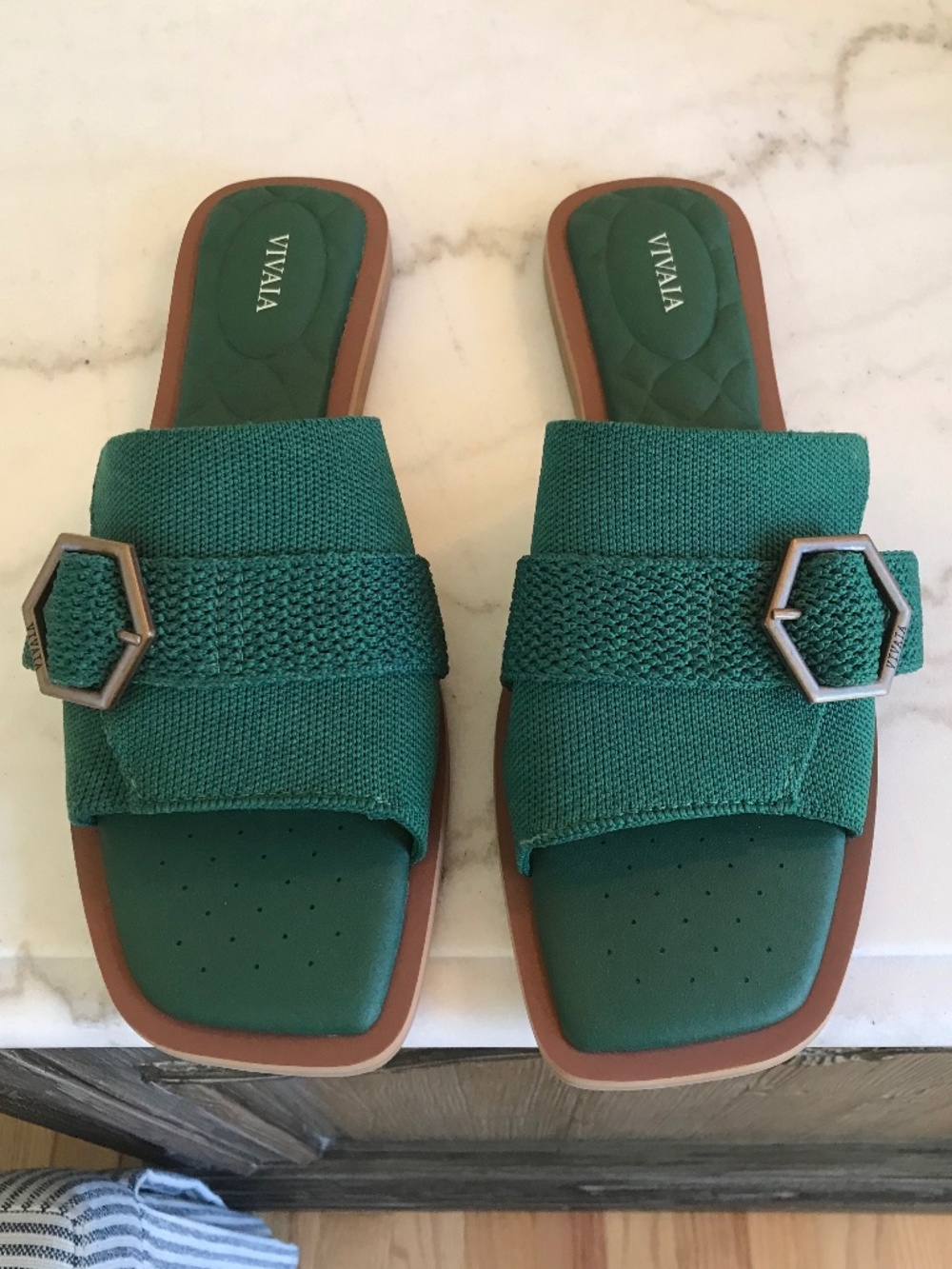 🆕 VIVAIA GREEN PILLOW TOP SLIDE SANDAL - Picture 4 of 14